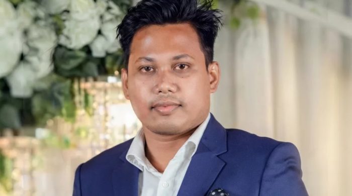 কক্সবাজারের হোটেল বারে ব্যবসায়ীকে কুপিয়ে হত্যা