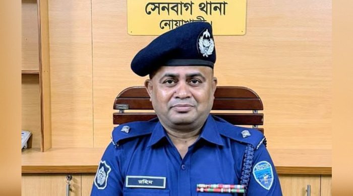 আওয়ামী লীগ সমর্থকের বাড়িতে ভূরিভোজ ওসি প্রত্যাহার