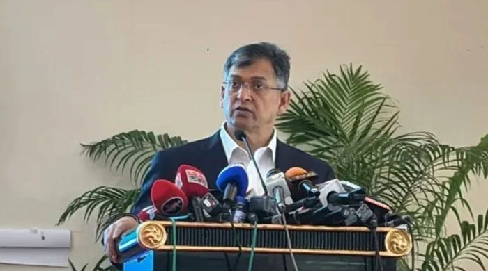 আওয়ামী লীগের দোসরদের ধরতে পারলে পুলিশকে পুরস্কার স্বরাষ্ট্রমন্ত্রী