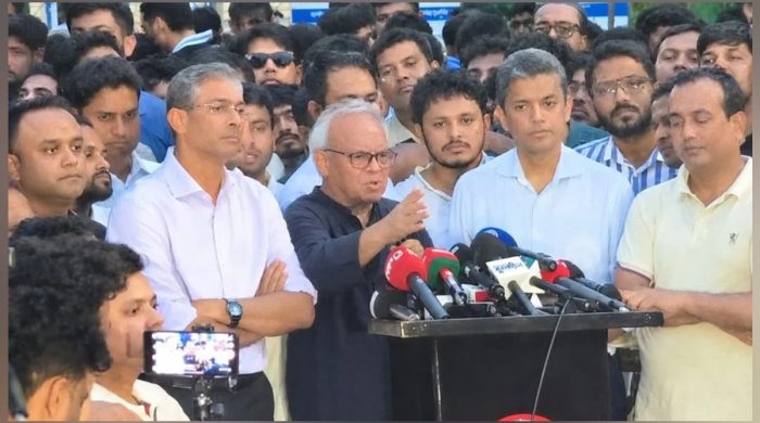 আগুন-বোমাবাজির বিরুদ্ধে ছাত্রদলের মিছিল, রিজভীর কড়া বার্তা