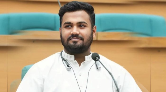 চ্যাটজিপিটিতে নকলের দায়ে ঢাবির শিবির নেতার পরীক্ষা বাতিল