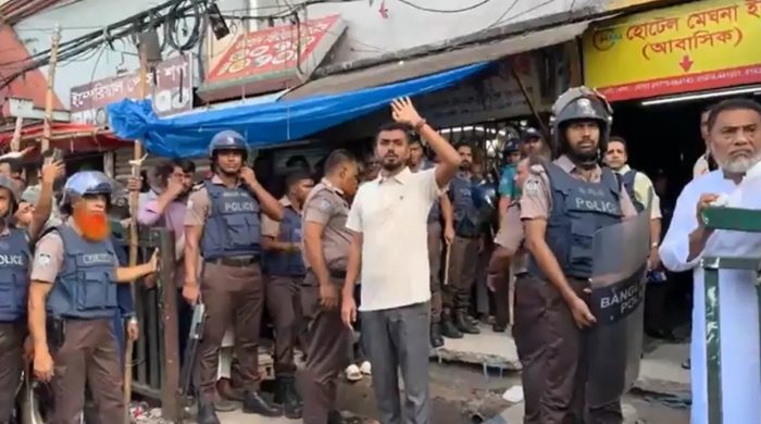 জাসদ কার্যালয়ে পুলিশের অভিযান, আটক অর্ধশতাধিক