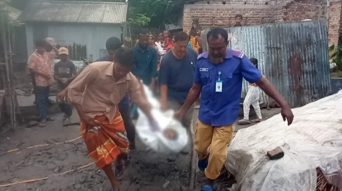 দামুড়হুদায় মোটর চুরির সময় বিদ্যুৎস্পৃষ্টে যুবকের মৃত্যু