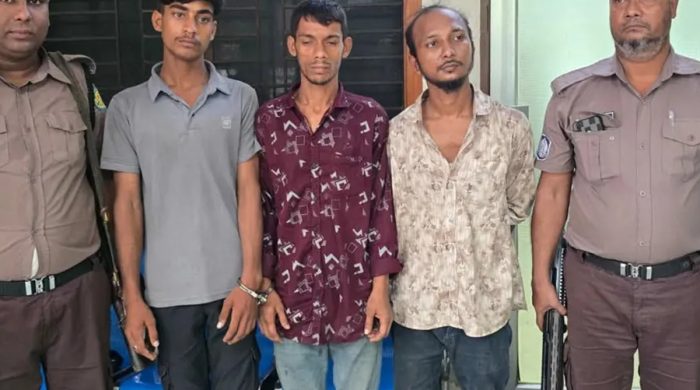 বাসভাড়ার সময় টাকা দেখে ইসমাইলকে হত্যার অভিযোগ