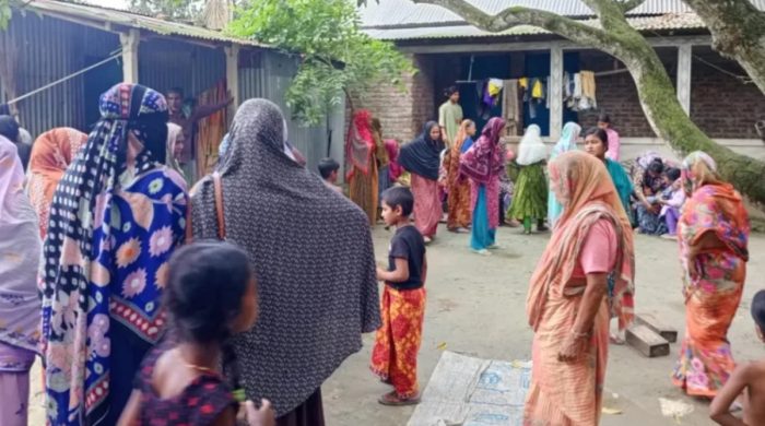 মেয়ের ফেসবুক পোস্ট ঘিরে বিরোধ, হামলায় বাবার মৃত্যু