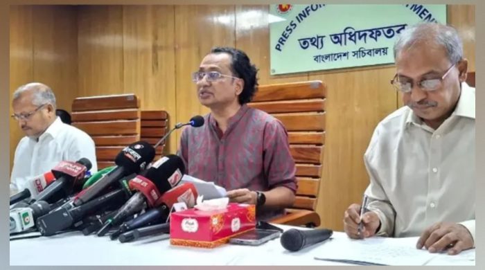 শেখ হাসিনাকে ফেরাতে ভারতের সঙ্গে যোগাযোগ চলছে তথ্য উপদেষ্টা