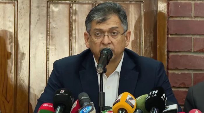 সবার মত নিয়ে সংবিধান সংশোধনের পরিকল্পনা স্বরাষ্ট্রমন্ত্রীর
