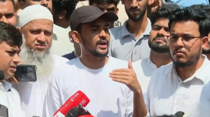 ‘বাংলা সিনেমার মতো ঘটনা ঘটার পরে পুলিশ এসেছে’ আসিফ