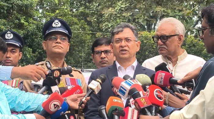 আওয়ামী লীগের রাজনৈতিক প্রত্যাবর্তন জনগণ মেনে নেবে না স্বরাষ্ট্রমন্ত্রী