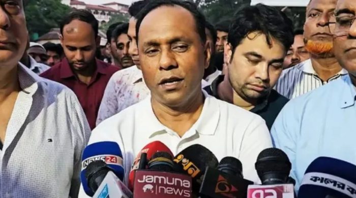 কার্ড বিতরণে অনিয়ম হলে কর্মকর্তাদের বিরুদ্ধে মামলা