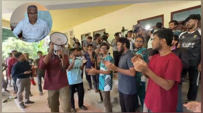চুয়েটে ফের তালা, বিদ্যুৎ-পানি বিচ্ছিন্ন; অবরুদ্ধ উপাচার্য