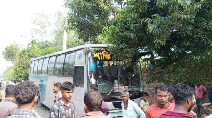 জামালপুরে বাসের ধাক্কায় প্রাণ গেল শাশুড়ি-পুত্রবধূর