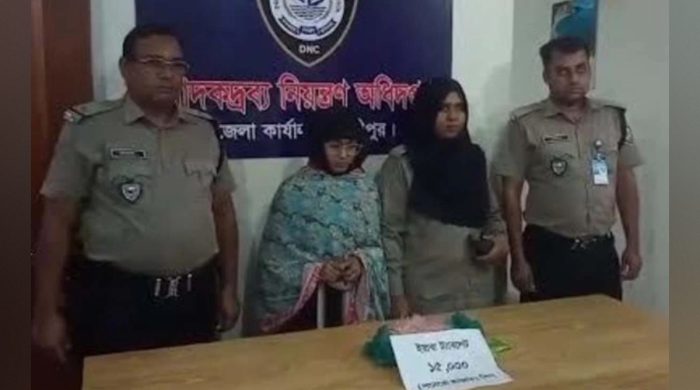 টঙ্গীতে ১৫ হাজার ইয়াবাসহ নারী গ্রেফতার