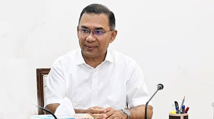 ডেঙ্গু ঠেকাতে পাড়া-মহল্লায় মাইকিং, খুতবায় সচেতনতার নির্দেশ প্রধানমন্ত্রীর