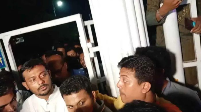 নাসীরুদ্দীন পাটওয়ারীর ওপর হামলার পর থানায় উত্তেজনা