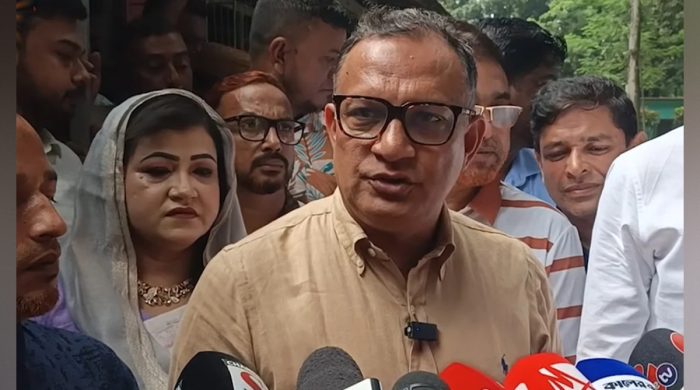 পাটের দাম সহনীয়, কৃষকের স্বার্থে নতুন উদ্যোগ প্রতিমন্ত্রী