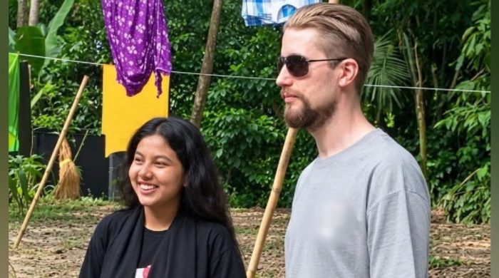 প্রেমের টানে ফিনল্যান্ড থেকে জামালপুর, সিমিকে বিয়ে করে নাম রাখলেন মিকাইল