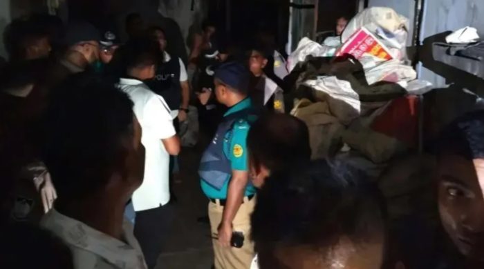 বাংলামোটরে পিস্তলের বাঁটে আহত ওষুধ ব্যবসায়ী, আটক ৪