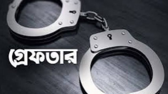 বাংলামোটরে ফাঁকা গুলি ছুড়ে আতঙ্ক, গ্রেফতার ৪