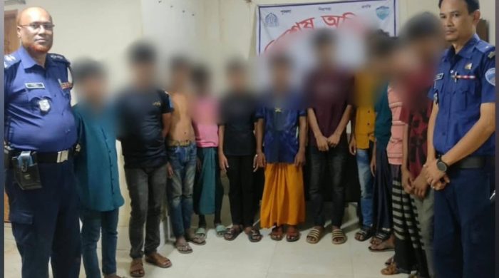 মাদকবিরোধী অভিযানে ৭০২ আটক, কিশোর গ্যাংয়ে গ্রেপ্তার ৩৯০