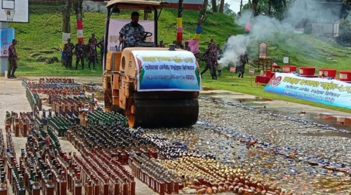 রামগড়ে রোলারের নিচে ধ্বংস ৩ কোটি টাকার মাদক