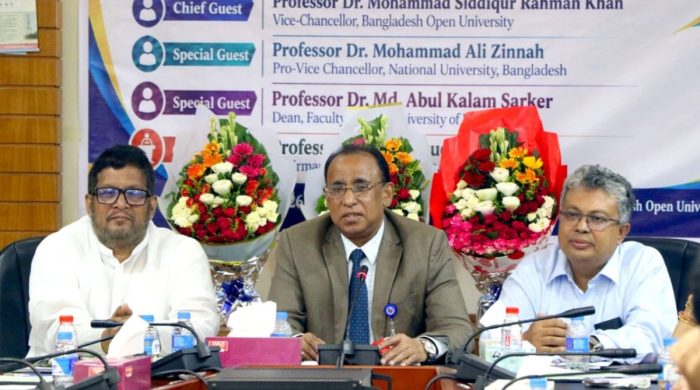 শিক্ষার মানোন্নয়নে ফলাফলভিত্তিক কারিকুলাম বাস্তবায়নের তাগিদ বাউবি ভিসির