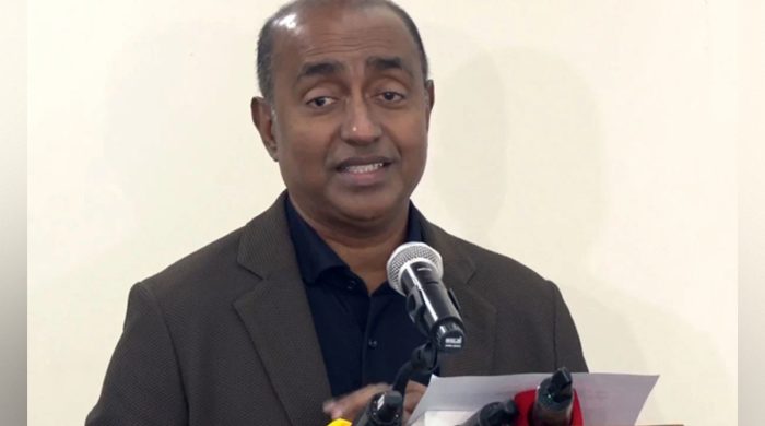 সাব-রেজিস্ট্রারদের পোস্টিংয়ে লটারি চান আইনমন্ত্রী